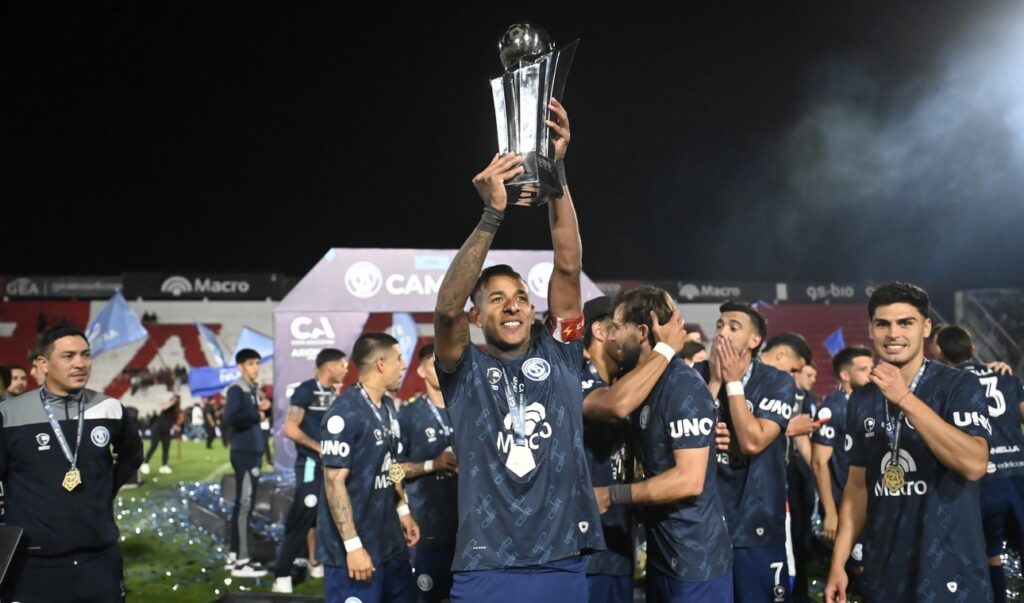 Azarão leva Copa Argentina e vai jogar Libertadores em 2026