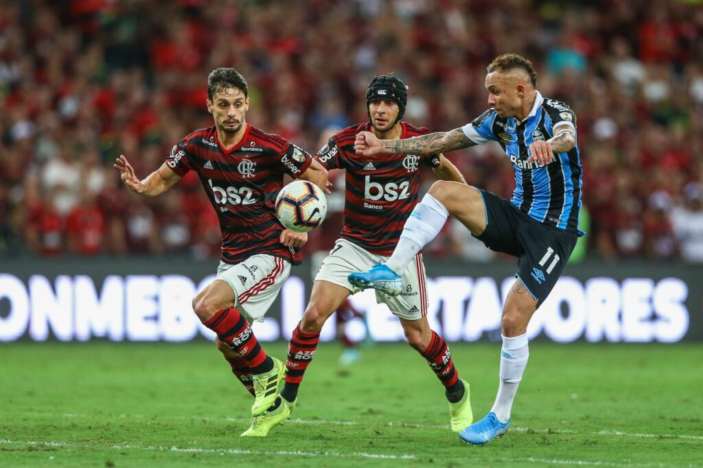 Rafinha vê Flamengo de 2025 melhor do que 2019: "Muito mais forte, com estrutura e jogadores nível Europa"