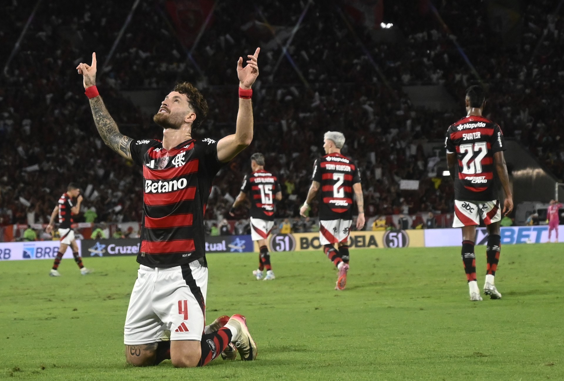 com senso de urgência, Flamengo se impõe, mas cochila no fim e recebe lição para o futuro