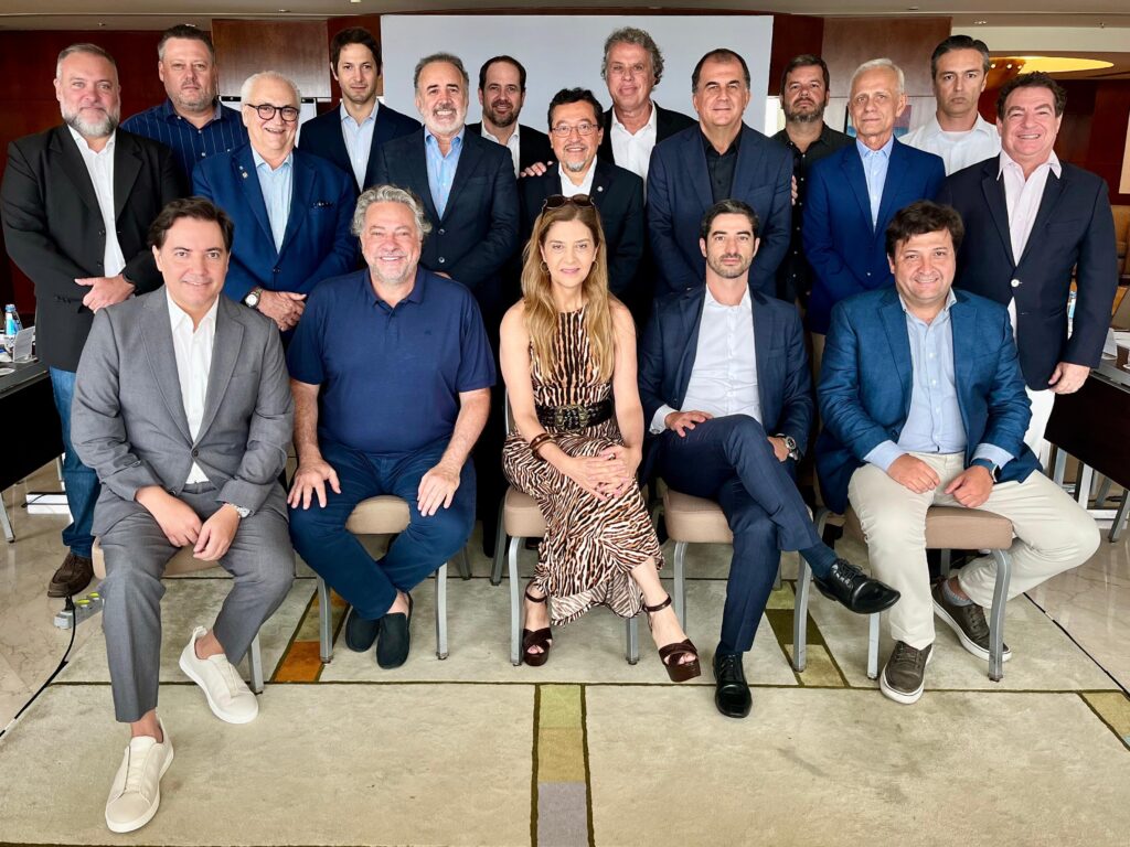 Cade proíbe Libra e LFU de admitirem novos clubes